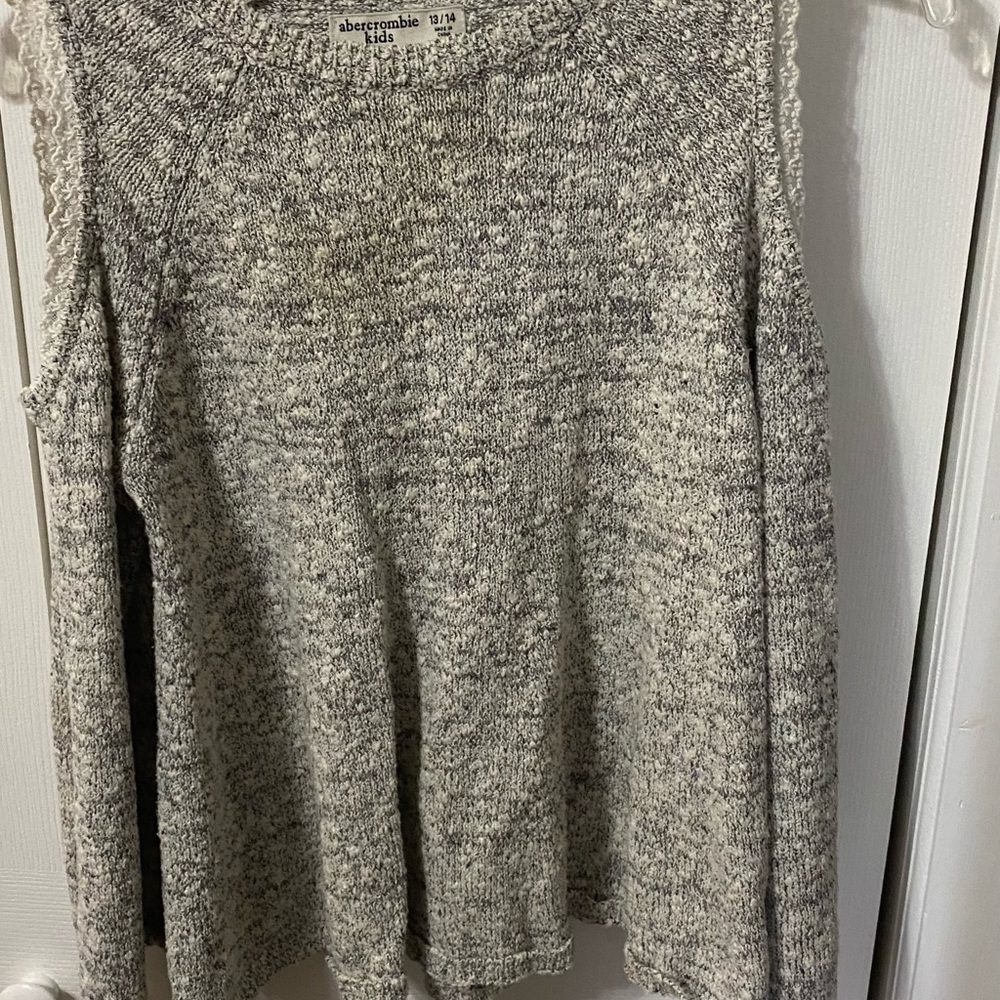Sweater - Picture 3 of 3